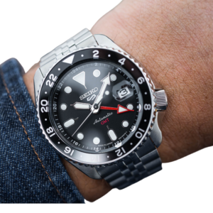 Seiko 5 Sports SSK001J1 stainless steel bracelet and case