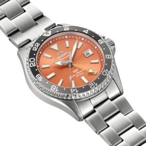 Orient Mako GMT RA-BC0004Y orange dial three-quarter view on steel bracelet