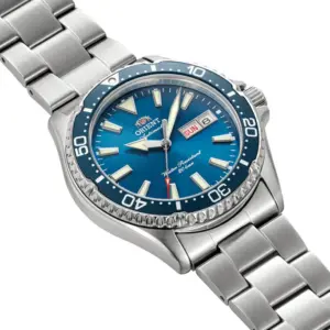 Orient Orient Mako RA-AA0824L39B Blue Automatic Diver Watch (Mako V) angle