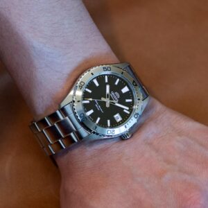 Orient Mako 40 RA-AC0Q01B30B On Wrist